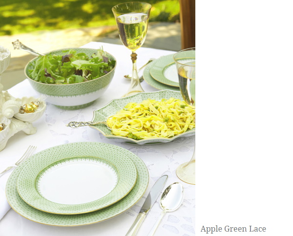 Apple Lace lunch close-up